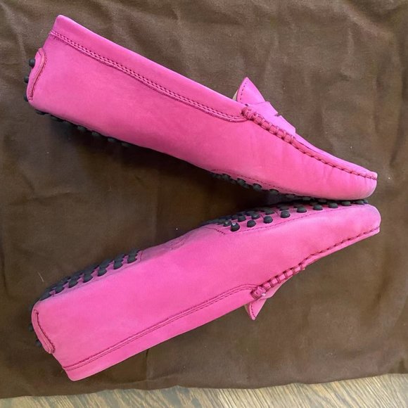 🤍🤎 Everyday classics 🤎🤍 1. Tod Tod\'s Suede shoes in exellent condition